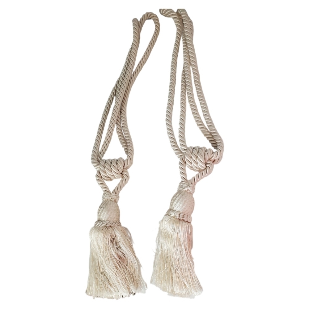 Vintage Set of 2 Ivory Tassel Curtain Tie Backs